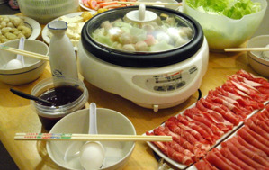 Đánh giá nồi lẩu điện có tốt không, ưu nhược điểm?