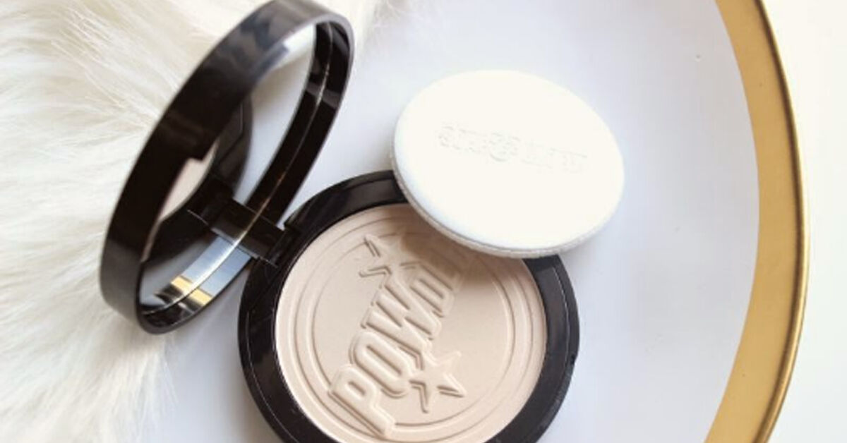 Đánh giá review phấn phủ kiềm dầu dạng nén One Heck of A Blot thách thức mọi làn da