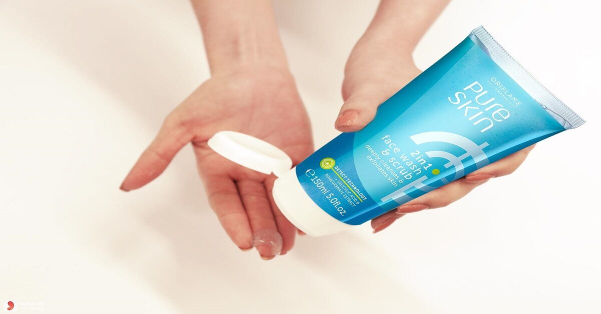Đánh giá sữa rửa mặt Oriflame có tốt không?