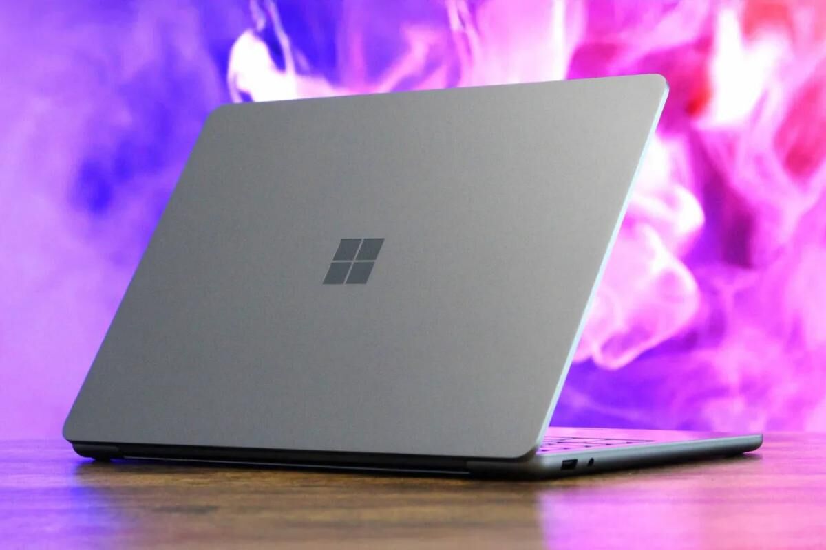 Đánh giá Surface Laptop 13 inch 2025 - Liệu có đáng ‘đồng tiền bát gạo’ như Surface Laptop 7?