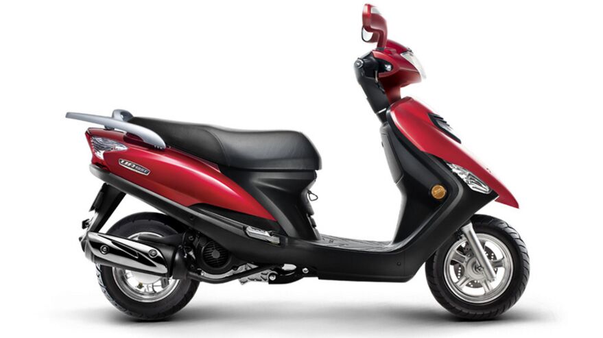 Đánh giá Suzuki UT 125T: scooter vận hành ổn, giá tốt