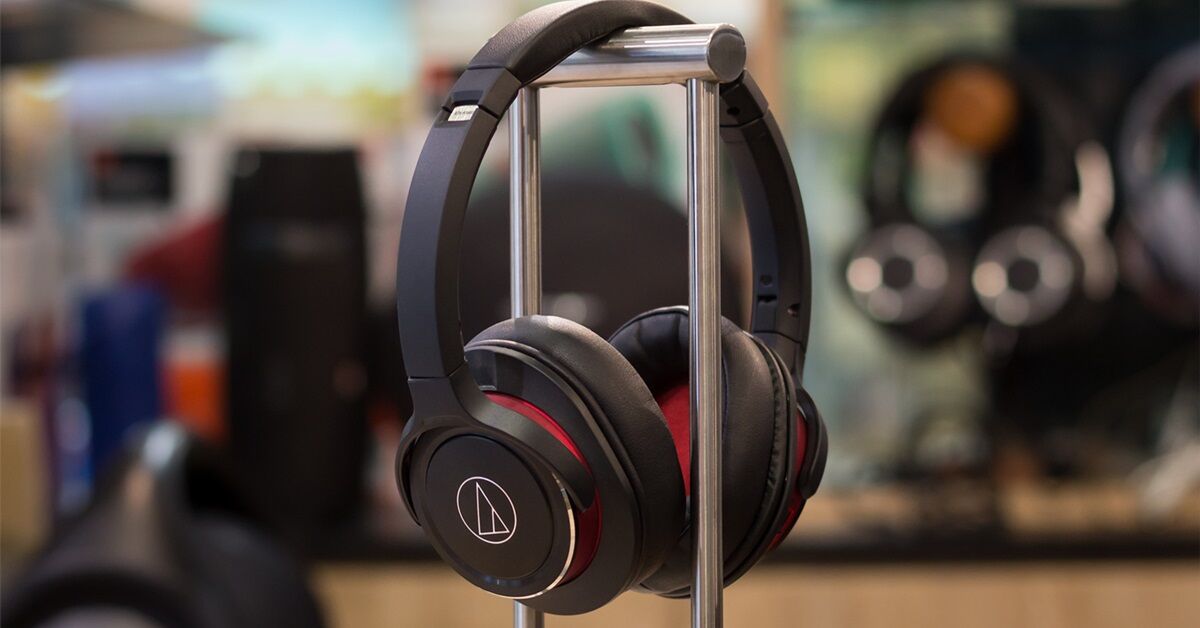 Đánh giá tai nghe over-ear Audio-Technica ATH-WS660BT Solid Bass