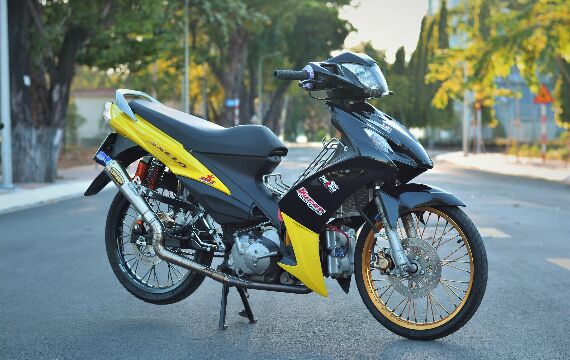 Đánh giá xe côn tay Suzuki Axelo có tốt không, giá bán?