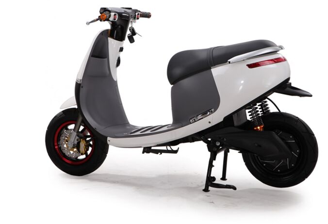 Đánh giá xe máy điện Gopro Zip Suzika: thiết kế đẹp, vận hành mạnh mẽ