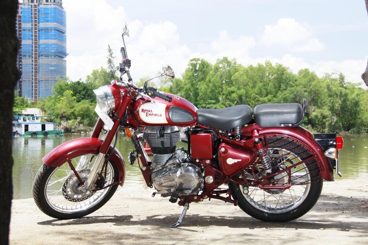 Đánh giá xe Royal Enfield Bullet 500: Thiết kế, Động cơ, Giá bán