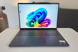 Dell 16 Plus 2 trong 1: Một lựa chọn tốt, nhưng vẫn thiếu một chút "gia vị"