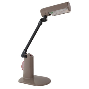 Đèn bàn học sinh và đèn bàn làm việc có những loại nào tốt?