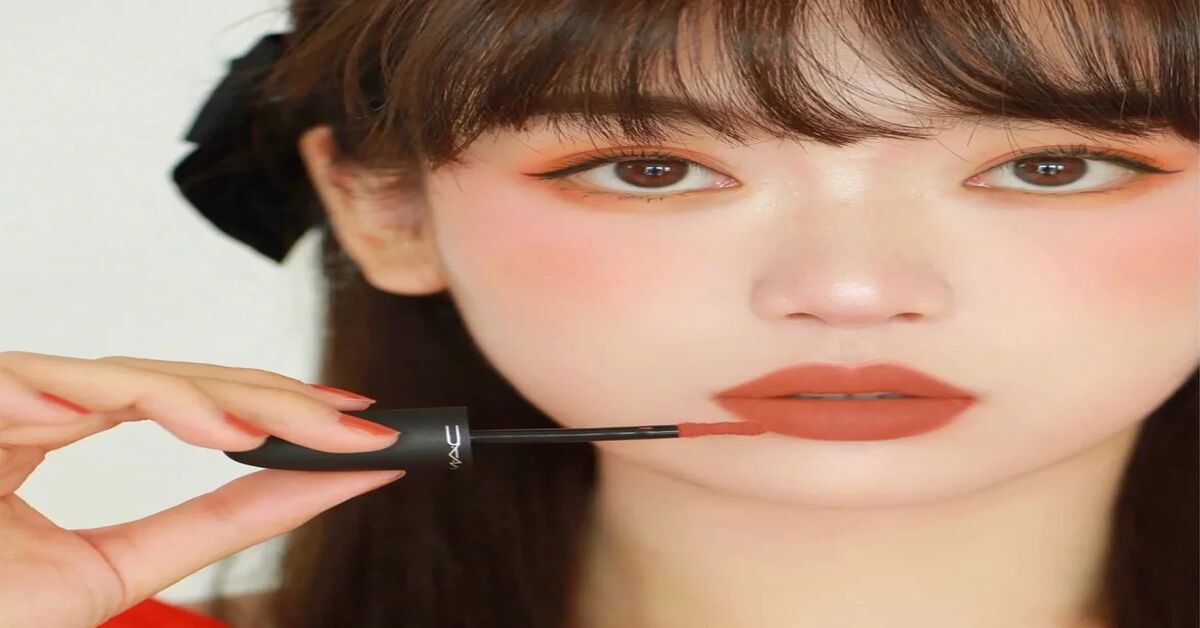 Đẹp tự nhiên không cần maekeup với son kem MAC 989