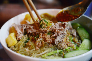 Điểm qua các quán miến trộn ở Hà Nội