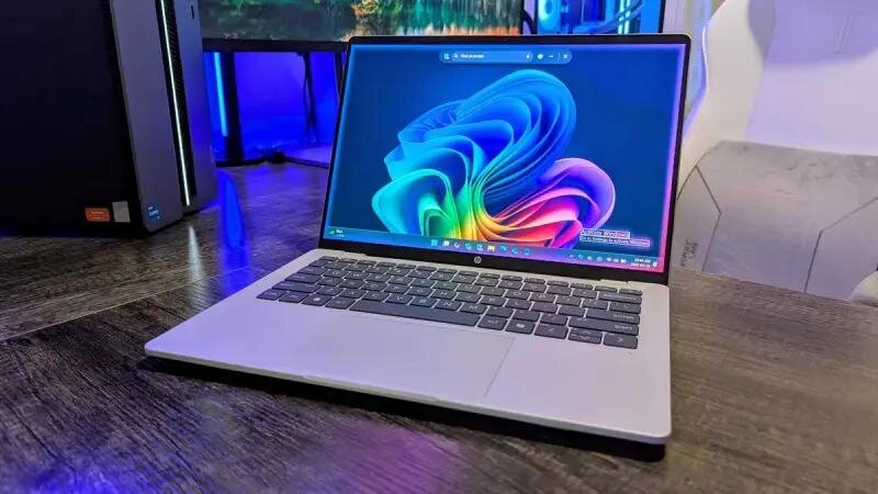 Màn hình OLED sắc nét
