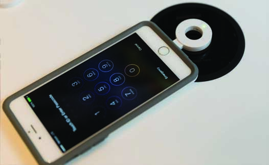 Độc đáo với bàn sạc pin không dây tương thích với tất cả smartphone