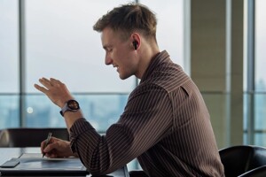 Đồng hồ thông minh Huawei Watch 5 46mm chinh phục nam giới với thiết kế sang và pin siêu bền