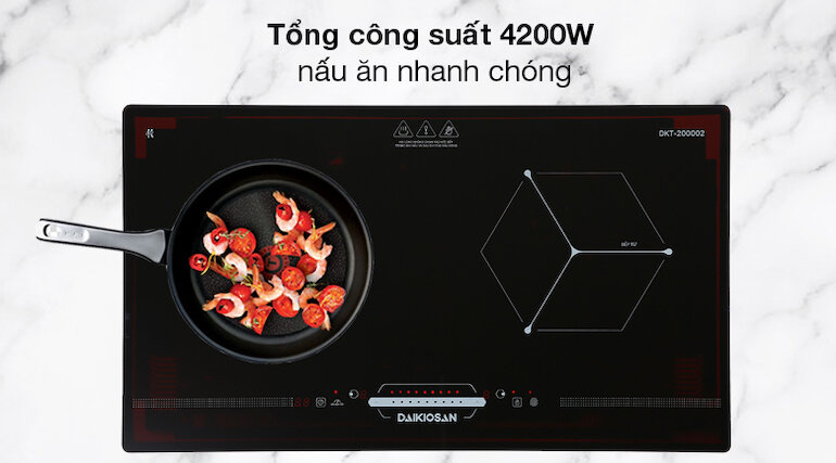 Bếp âm Daikiosan DKT-200002 có thiết kế lắp âm với 2 vùng nấu nấu 2 món cùng lúc.