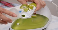 Dùng bàn ủi hơi nước đúng cách để sử dụng bền lâu