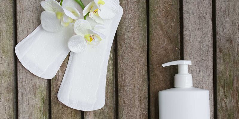 Dùng băng vệ sinh hàng ngày có tốt không? Cách sử dụng thế nào an toàn