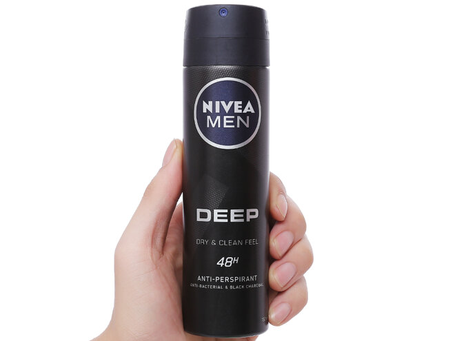 Xịt ngăn mùi than hoạt tính Nivea Men