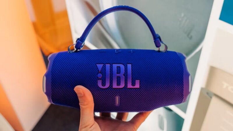 So sánh loa JBL Charge 6 và JBL Charge 5 – 8 lý do bạn nên nâng cấp