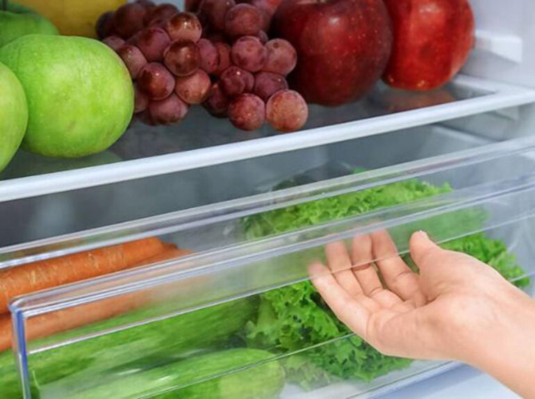 Dưa chuột nên cất xa các loại trái cây khác khi được bảo quản trong tủ lạnh LG GR-D247JDS