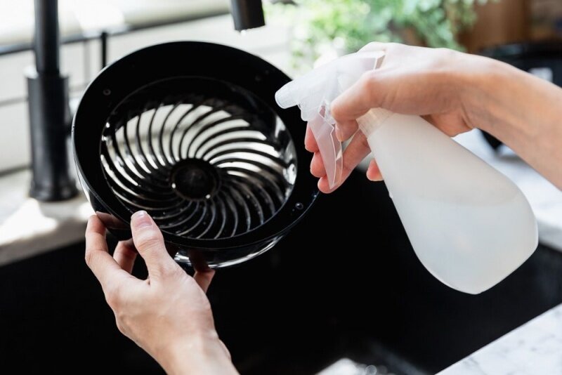 Chất liệu cao cấp, độ bền bỉ cao, dễ dàng tháo lắp vệ sinh