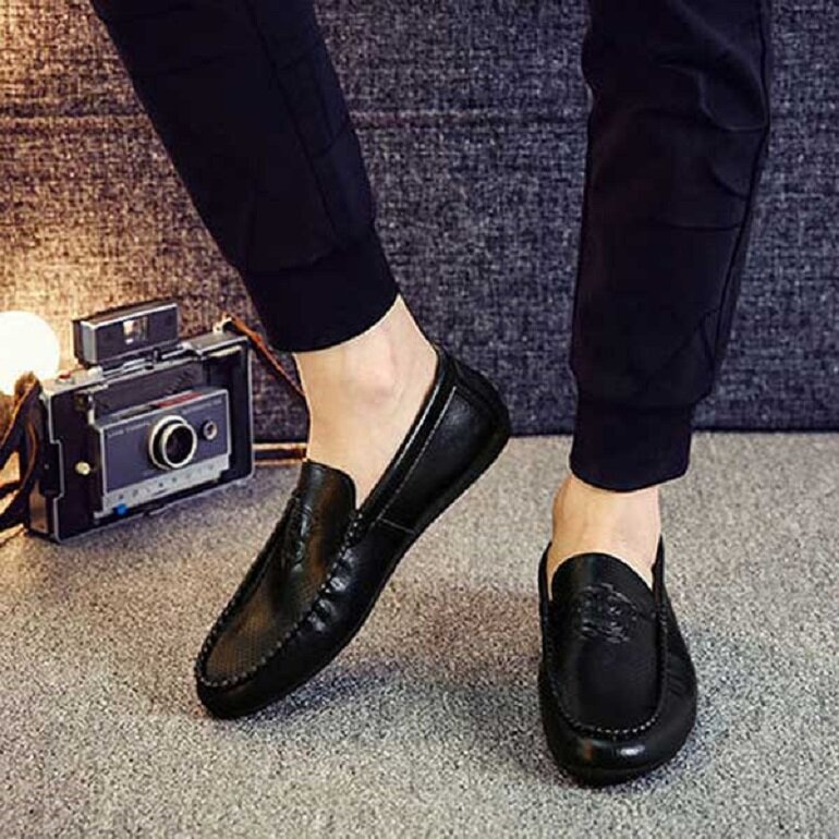 Những mẫu giày lười nam đẹp 2021 | websosanh.vn