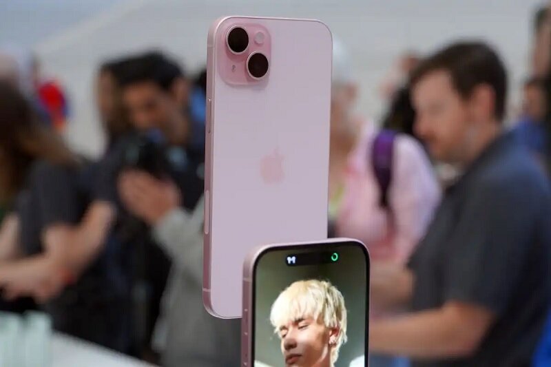 iphone 15 màu hồng phấn pastel