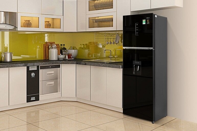 Nên mua tủ lạnh Aqua hay Panasonic cho gia đình?