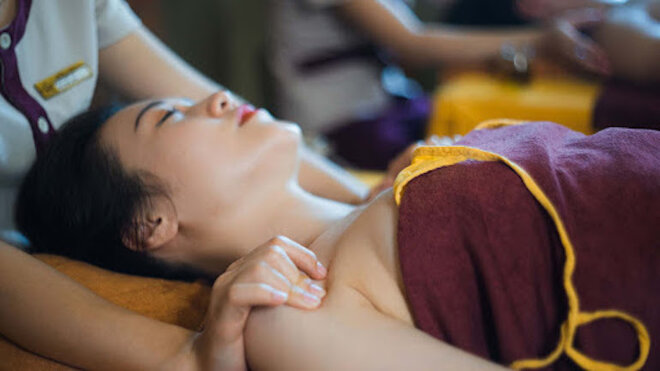 8 lợi ích từ việc massage cho phụ nữ sau sinh