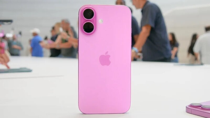 Trên tay iPhone 16 Plus màu hồng Pink đẹp xao xuyến, dự kiến 