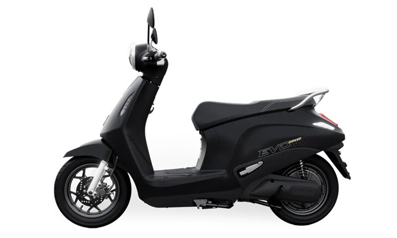 Xe máy điện VinFast Evo Grand giảm giá 3 triệu đồng, pin trâu 262 km/lần sạc