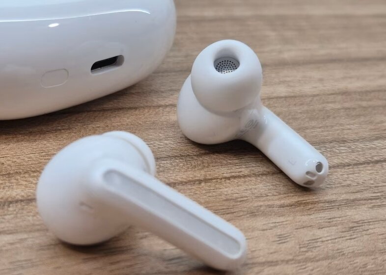 Xiaomi Redmi Buds 5 Pro: Tai nghe true wireless giá rẻ đáng chú ý