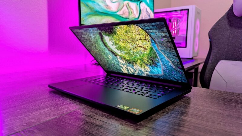 Razer Blade 14 (2025): Kiệt tác thu nhỏ, xứng đáng là 