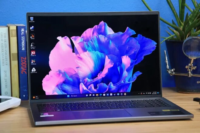 Màn hình Acer Swift Go 16 2023