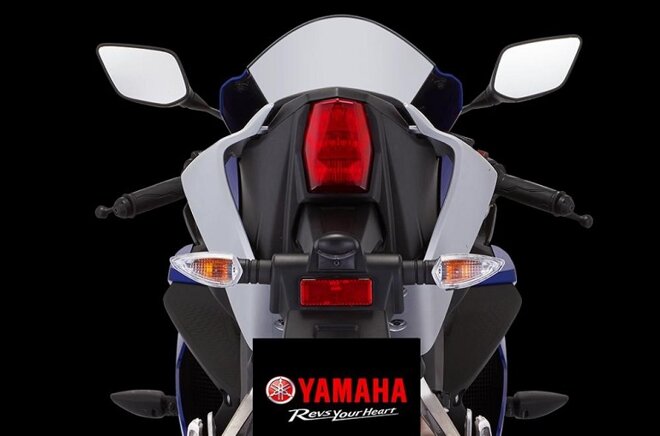 Yamaha R15 2021