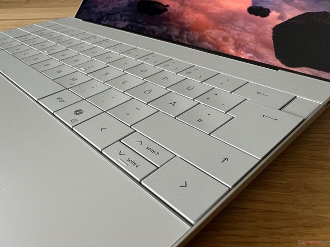 Đánh giá Dell XPS 13 9340: Ấn tượng từ thiết kế cho tới hiệu năng!