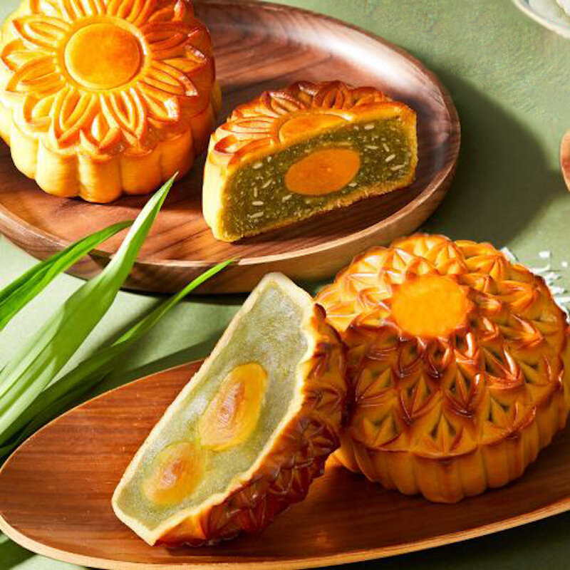 Givral coconut pandan moon cake