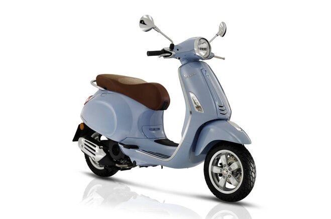 Xe máy điện Vespa Primavera nhiều tính năng bảo đảm di chuyển an toàn