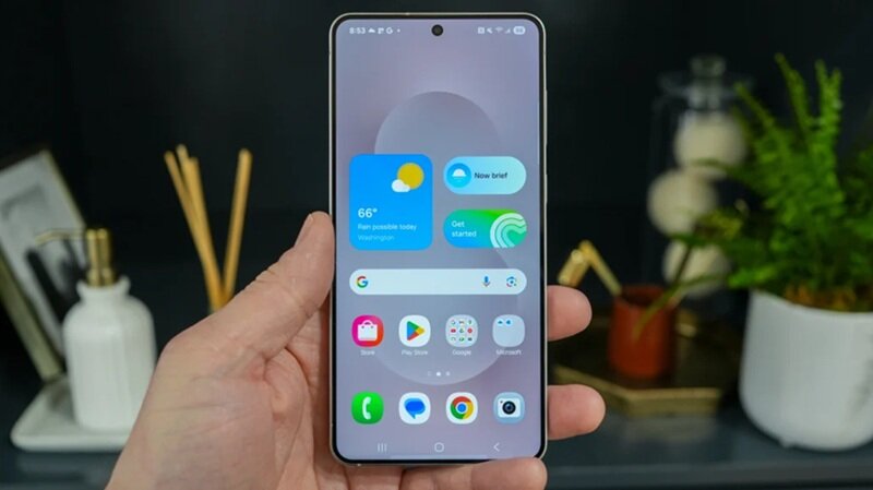 Giá Samsung Galaxy S25 Edge “rơi tự do”, món hời cho khách hàng Việt