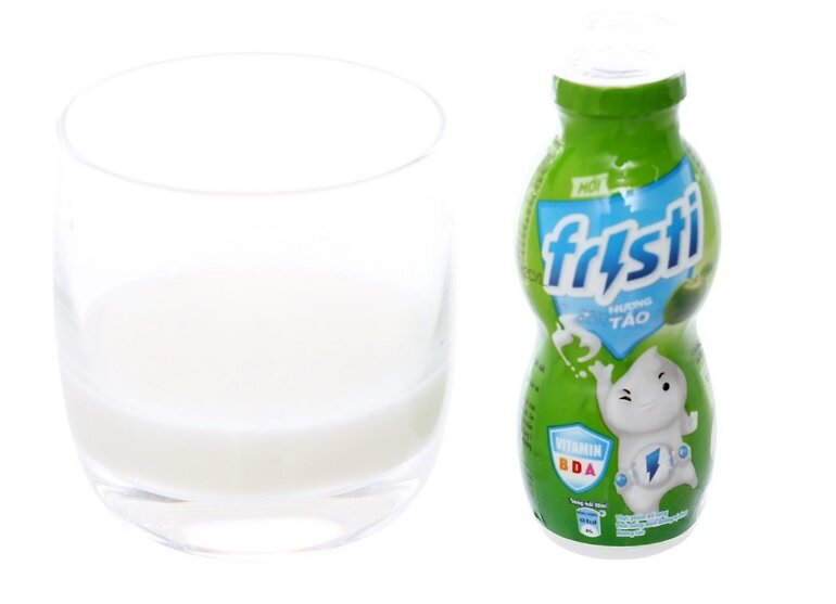 Sữa chua uống hương táo Fristi 