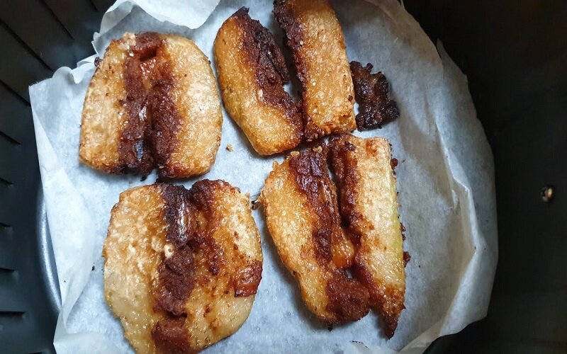 banh-chung-chien-bang-noi-chien-khong-dau Bánh chưng rán bằng nồi chiên không dầu