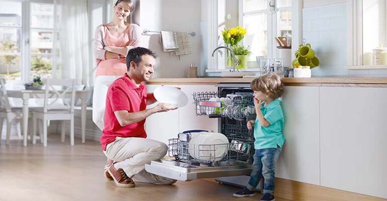 Máy rửa bát Eurosun có xuất xứ từ Đức may rua bat Eurosun 1