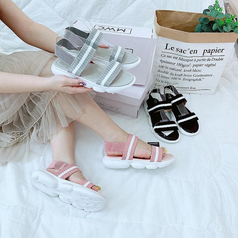 Top 5 Mẫu Sandal Nữ Đi Học Năm 2020 | Websosanh.Vn