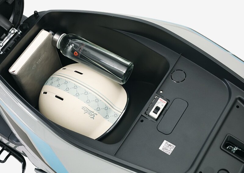 Xe máy điện Yadea mới gây ấn tượng nhờ khỏe máy, kháng nước tốt, lại đi hàng trăm km 1 lần sạc