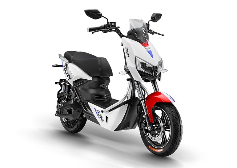  xe đạp điện Xmen X5 Yadea 2021