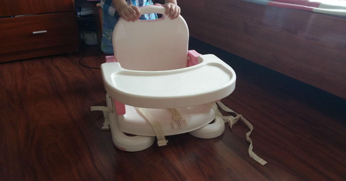Ghế ăn dặm Mastela có tốt không ? Giá bao nhiêu tiền ?