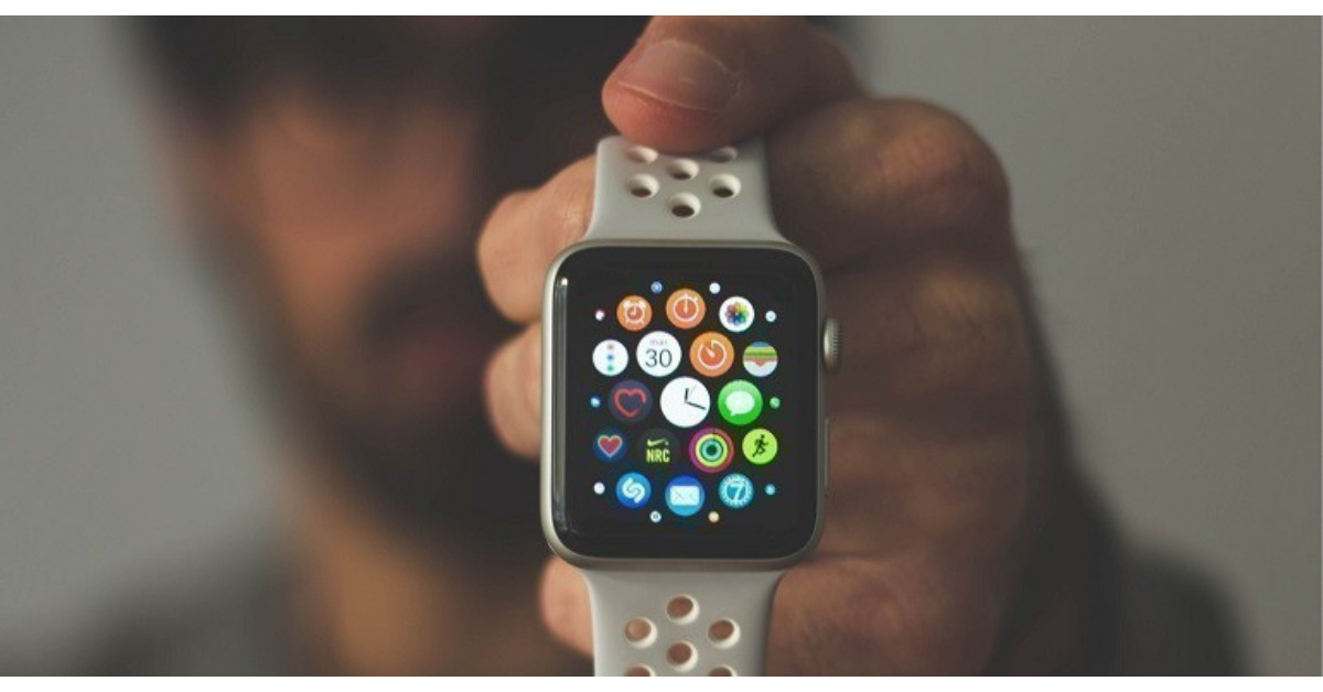 Giá Apple Watch Series 6 bao nhiêu tiền? Có nên mua ở thời điểm này không?