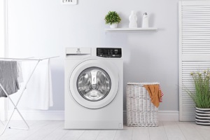 Giá chỉ hơn 5 triệu đồng, máy giặt Electrolux Inverter 10 kg EWF1025DQWB đã sang lại toàn trang bị hiện đại
