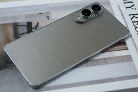 Giá Samsung Galaxy S25 Edge “rơi tự do”, món hời cho khách hàng Việt