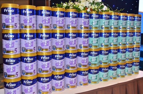 Giá sữa bột Friso cập nhật mới nhất trong tháng 5/2017