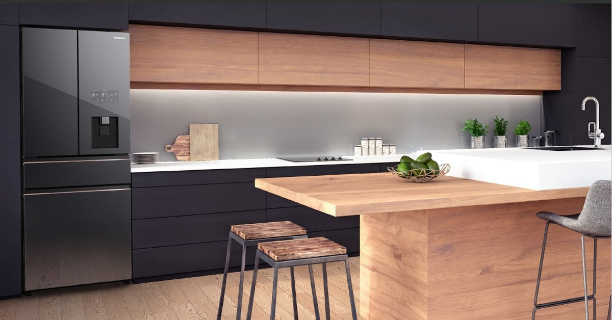 Giá tủ lạnh Panasonic YW590YMMV 540 lít "đắt xắt ra miếng" có gì đặc biệt không?