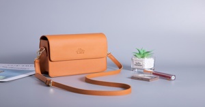 Giá túi xách Lata bao nhiêu tiền